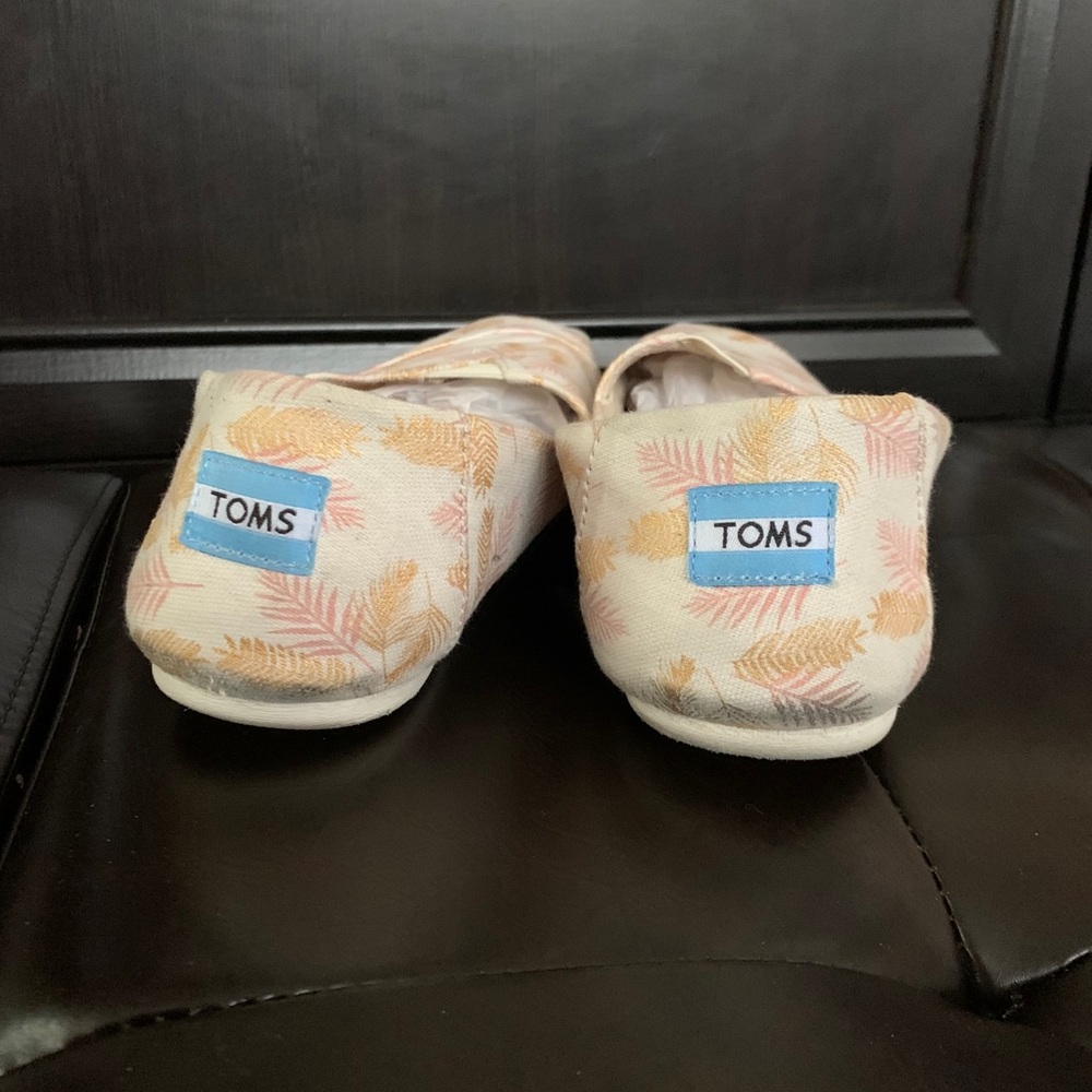 Toms Natural Alpargata w/pink & gold feathers 9.5 - Picture 3 of 6